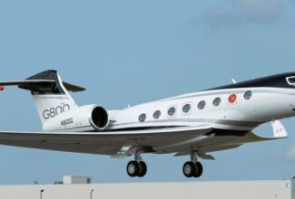 Gulfstream G800 business jet performs first flight