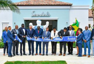 Sandals Commemorates First Property in Dutch Caribbean