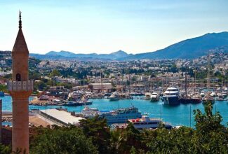 Turkey welcomes Abramovich's €900m superyacht into Bodrum harbour