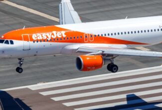 EasyJet Airbus A320 conducts emergency landing after captain is incapacitated