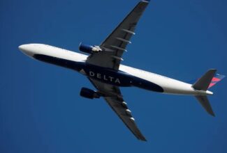 Delta offers free flight changes over July Fourth weekend ahead of possible ‘operational challenges’