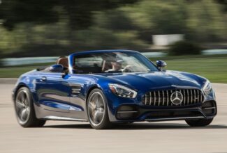 Mercedes-AMG GT C Roadster rivals the performance of a Porsche 911 GTS