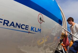 Air France-KLM returns to profit, aims to increase capacity to 90% 2019 levels