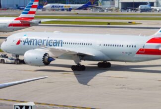 American Airlines offer pilots 17% pay increase amidst industry staffing woes