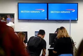 British Airways staff win 13% pay rise after 'tough negotiations