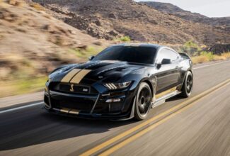 Hertz Ford Mustang Shelby GT500-H test drive