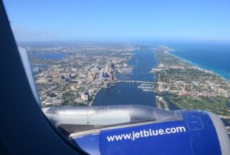 JetBlue CEO Says Over-Hiring Is the Way To Beat Staff Shortages