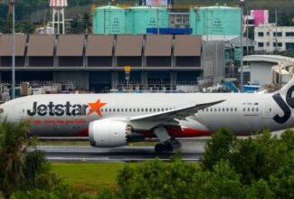 Passenger Arrested for Exiting Jetstar Plane and Walking on Wing at Melbourne Airport