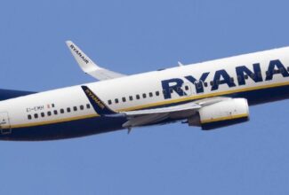 Ryanair flight briefly enters Belarusian airspace to avoid a thunderstorm