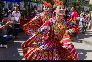 Over 2,000 tourists are still stranded in Northwest China's Xinjiang Uygur region