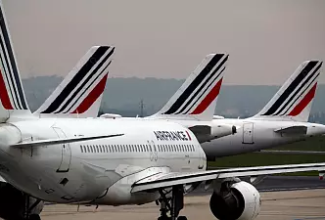 Air France confirms that pilots who got into a fight have now been suspended