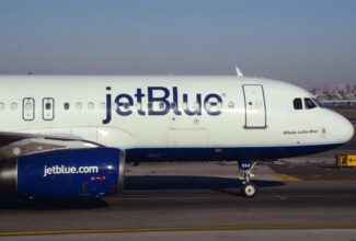 JetBlue ground operations workers seek union representation