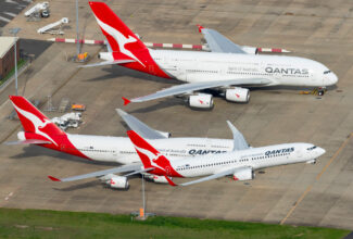 Qantas pushes back Hong Kong flights to January 2023