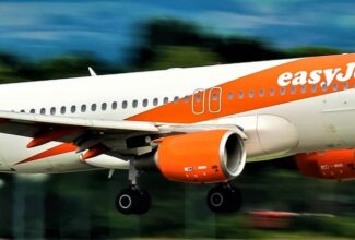 EasyJet to invest in software to cut fuel costs, noise levels across A320 fleet