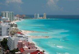 Cancun’s new vehicular bridge closed to the hotel zone over environmental concerns