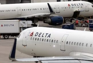 Delta Air Settles With Pilot Who Raised Safety Concerns