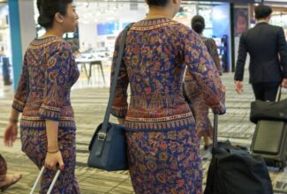 Two Singapore Airlines cabin crew assaulted in Melbourne near layover hotel