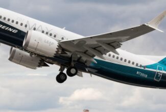 FAA says Boeing 737 MAX 7 will not fly in 2022