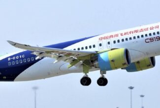 China's HNA Aviation buys 100 C919 and AR21 jets from Comac