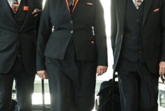 EasyJet calls on over 45s empty-nesters to fill cabin crew positions