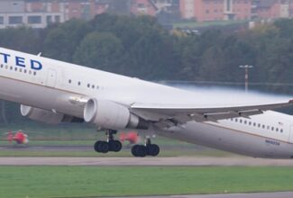 Five injured after "severe turbulence" on United Airlines flight into Houston