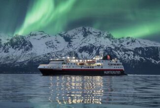 Hurtigruten Guarantees Northern Lights Sightings or It’ll Give You a Free Cruise