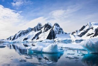 Arctic Cruise Regulations Tightened to Safeguard Remote Ecosystems