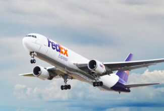 FedEx faces threat of pilot strike