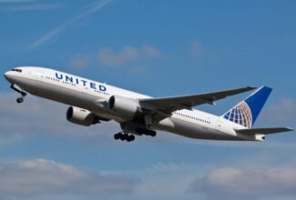 United Airlines will let families sit together for free with new booking policy