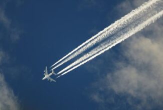 U.S. Airlines fear emissions will exceed industry limits amid increased flights