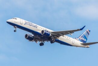 JetBlue pilot aborts landing in near miss with departing Learjet