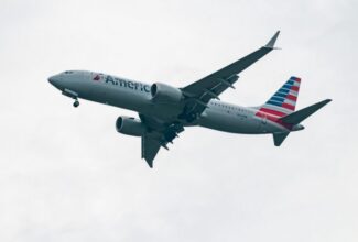 Teen dies because American Airlines' onboard "defibrillator wasn’t charged"