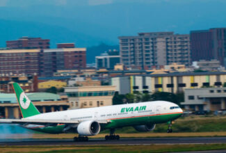 EVA Air Airbus A321 hits parked Boeing 777 causing damage