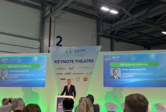 UK aviation industry must increase pace to reach 2050 net-zero targets