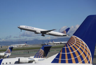 United Airlines Flight Departure Ground Stop Caused by Software Update