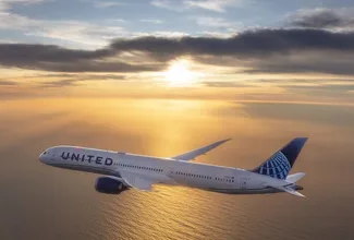 United Flight Has Emergency Landing After Cockpit Window Opens