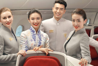 Hainan Airlines Maintains Suspension Policy for Overweight Flight Attendants Despite Controversy