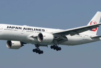 Japan Airlines Introduces "Any Wear, Anywhere" Clothing Sharing Service