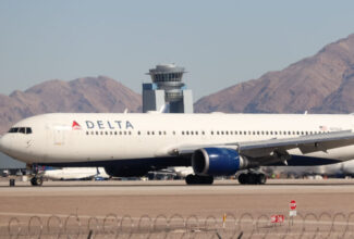 Hot Weather in Las Vegas Causes Heat-Related Issues on Delta Flight DL 555