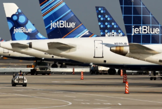 JetBlue A320 Aircraft Experiences Unusual Tilt at JFK Airport