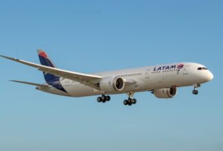 LATAM Airlines Receives First A321neo and Orders 13 More