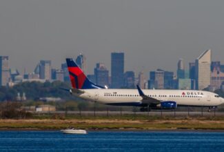 US Airlines Request FAA for Extension of Slot Waivers at NYC Airports