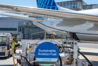 United Airlines Unveils Special Livery on Boeing 737-10 MAX to Promote Sustainable Aviation Fuel (SAF)