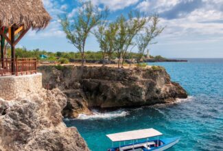 Jamaica Eyes Record-Breaking Tourism Success in 2023 with Surge in Visitors and Revenue