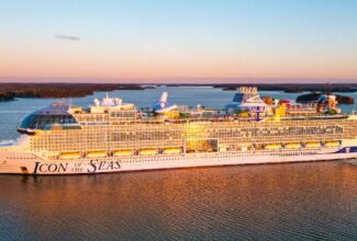 Minor Fire on Royal Caribbean's Icon of the Seas Quickly Extinguished in Mexico