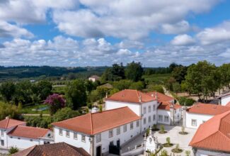 Valverde Santar: A Luxurious Retreat in the Heart of Portugal's Idyllic Village of Santar