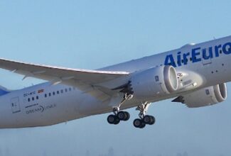 AF-KLM Eyes SAS Boost, Bids for Air Europa