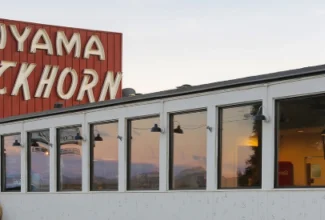 16 Retro Motels for Cool Summer Road Trips