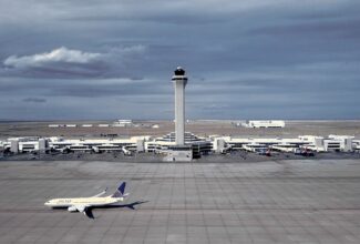 US Says AI Won’t Replace Air Traffic Controllers